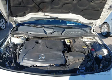 2015 Mercedes-Benz Cla 250 4Matic z USA, uszkodzony, nr VIN WDDSJ4GB1FN218308